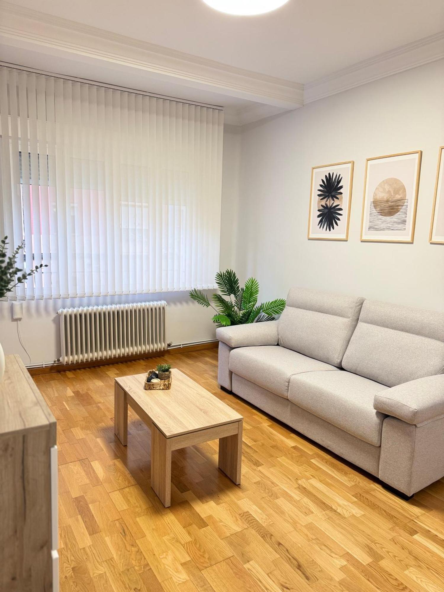 Rioja Centro Ayuntamiento By Apartamentos Logroño Kültér fotó