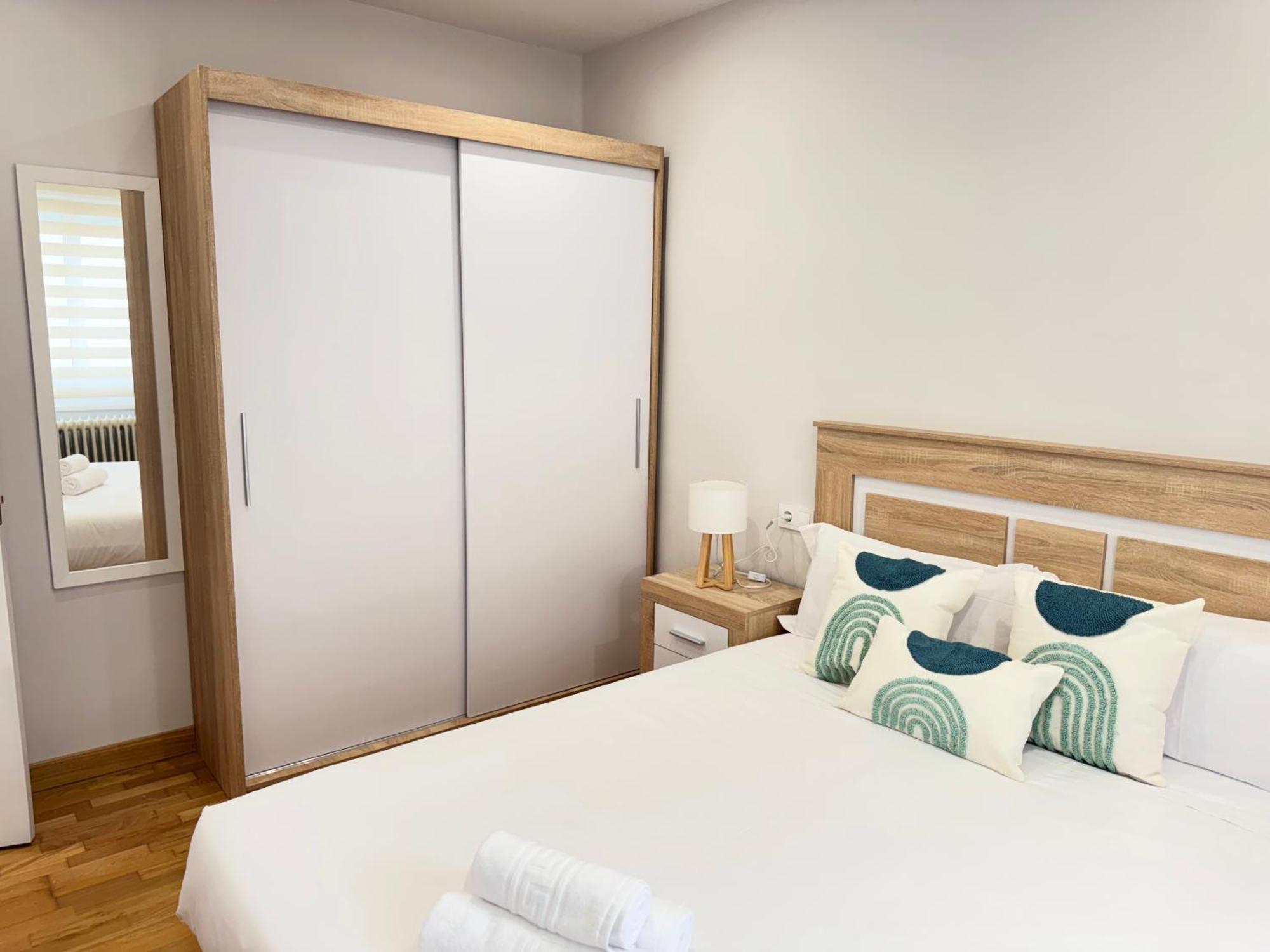 Rioja Centro Ayuntamiento By Apartamentos Logroño Kültér fotó